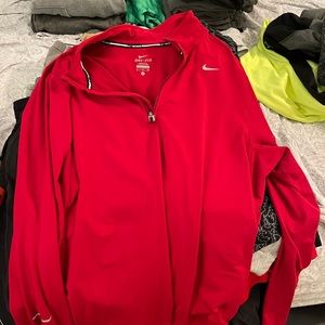 Nike dry fit pullover shirt
